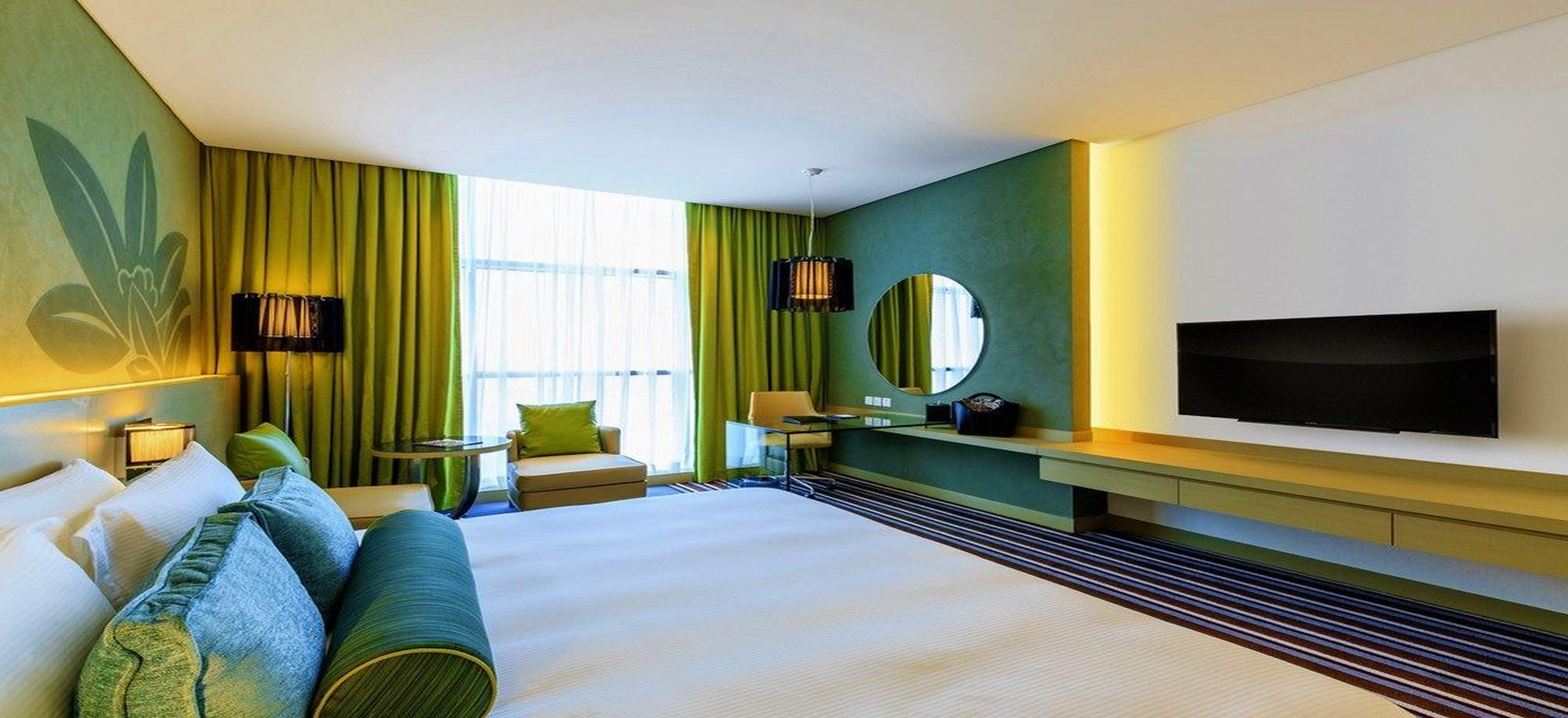 Downtown Rotana Hotel Al-Manamah Bagian luar foto A room at the hotel