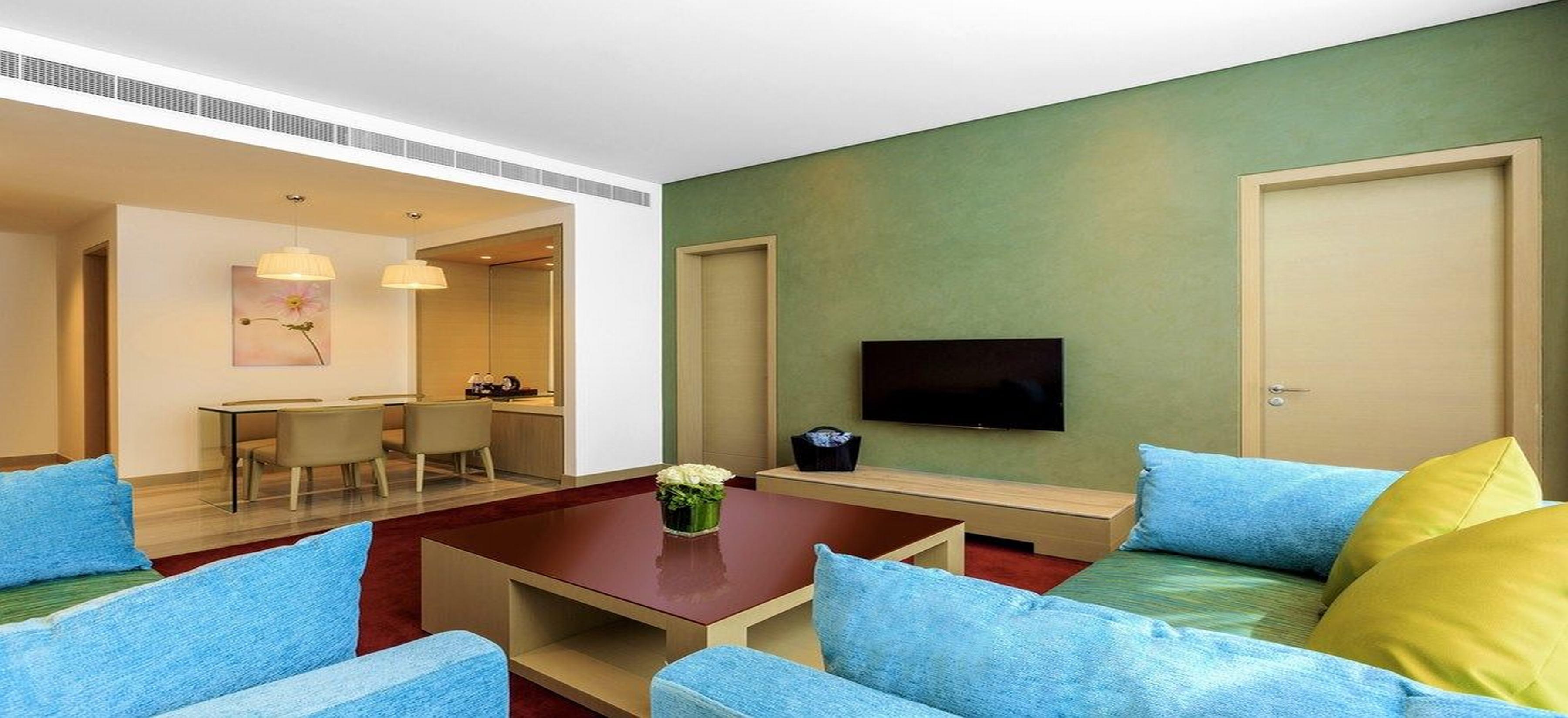 Downtown Rotana Hotel Al-Manamah Bagian luar foto Living room