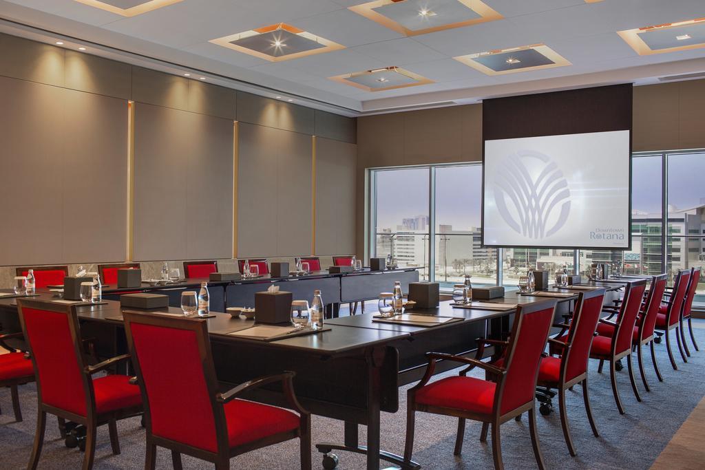 Downtown Rotana Hotel Al-Manamah Bagian luar foto Meeting room